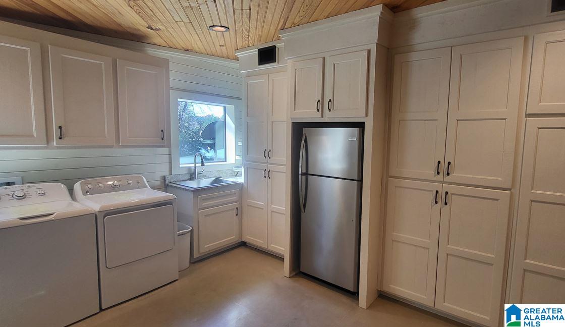 Eutaw, Alabama, 35462, United States, 5 Bedrooms Bedrooms, ,6 BathroomsBathrooms,Residential,Active,1995275