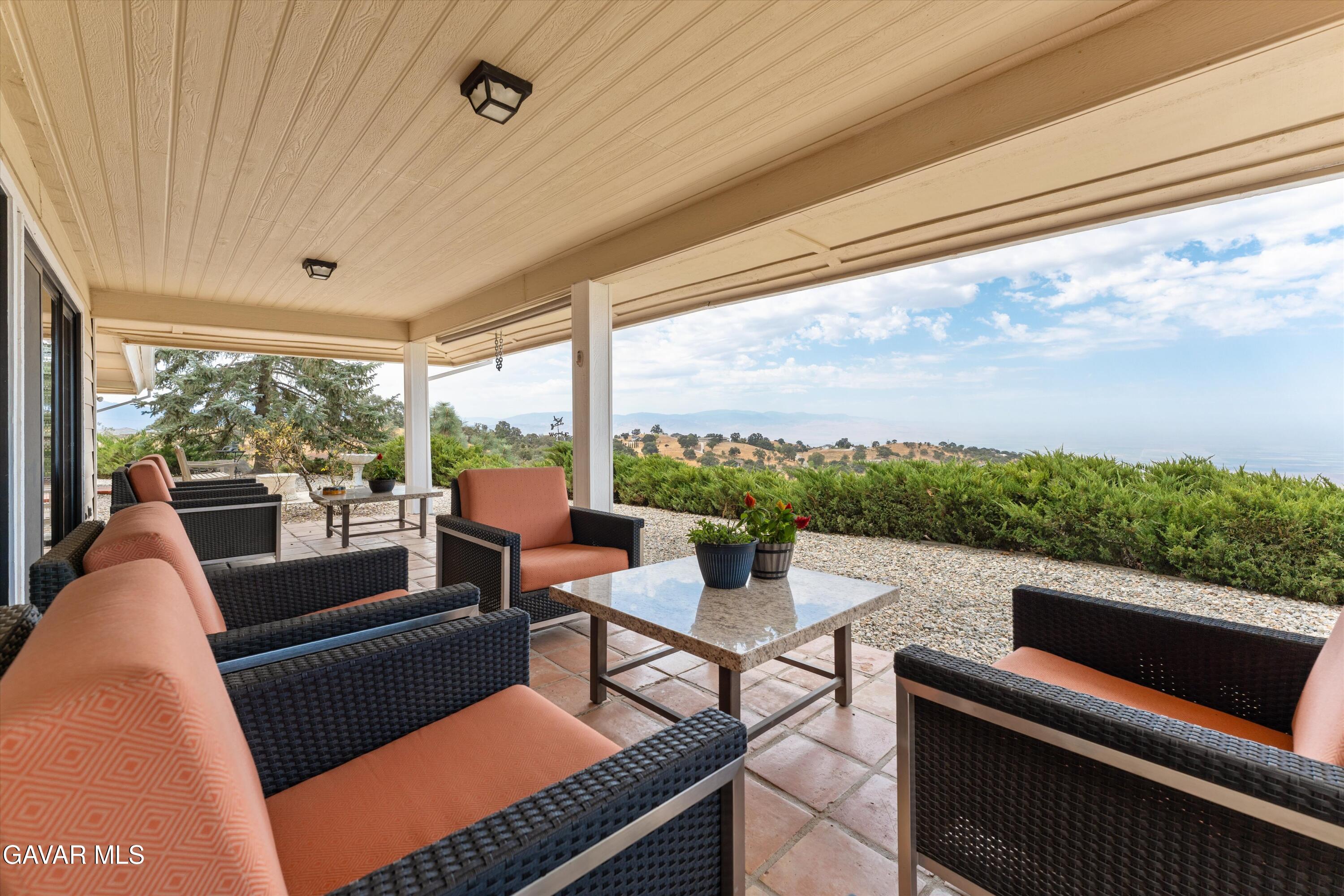 Tehachapi, California, 93561, United States, 4 Bedrooms Bedrooms, ,4 BathroomsBathrooms,Residential,Active,1929779