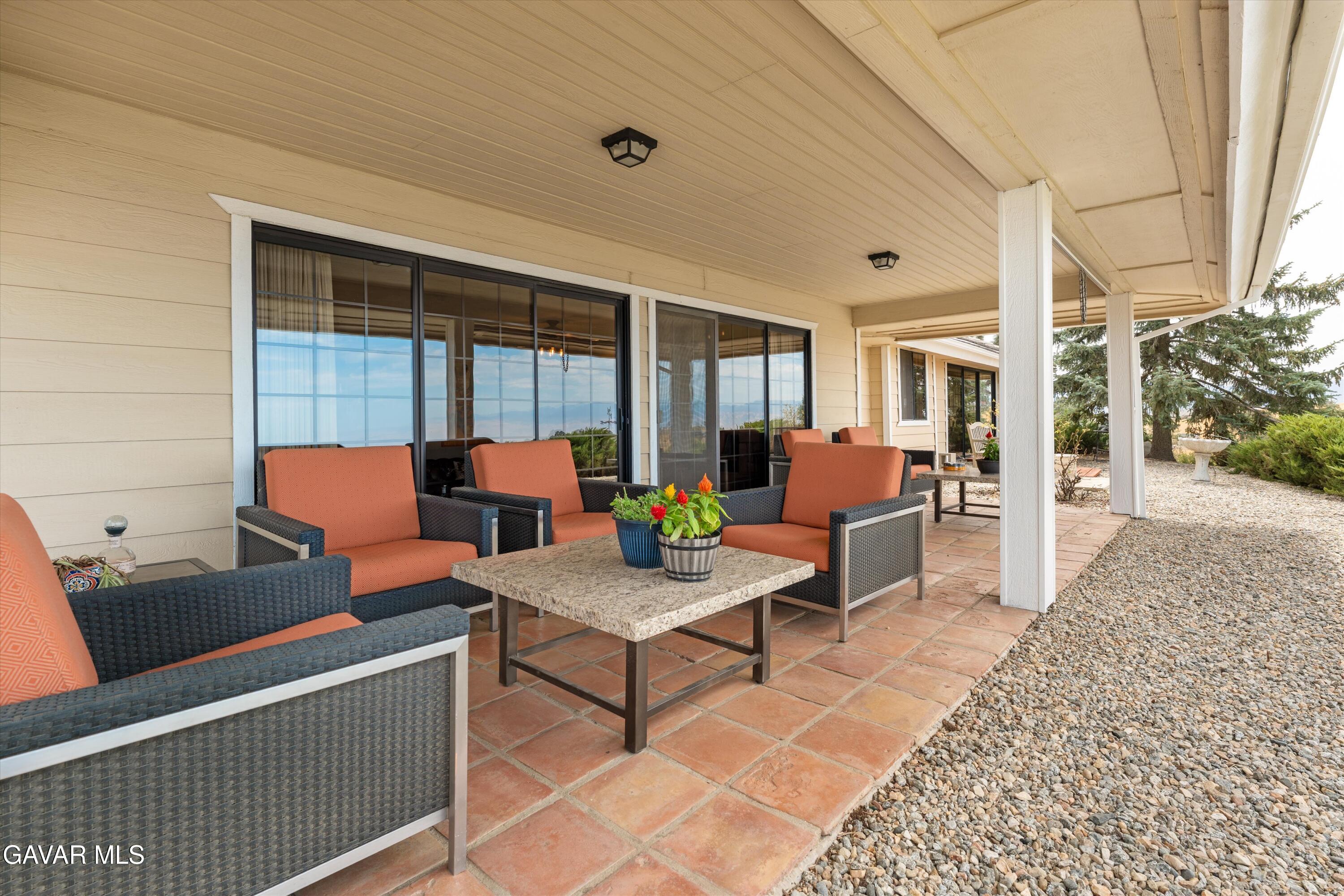 Tehachapi, California, 93561, United States, 4 Bedrooms Bedrooms, ,4 BathroomsBathrooms,Residential,Active,1929779