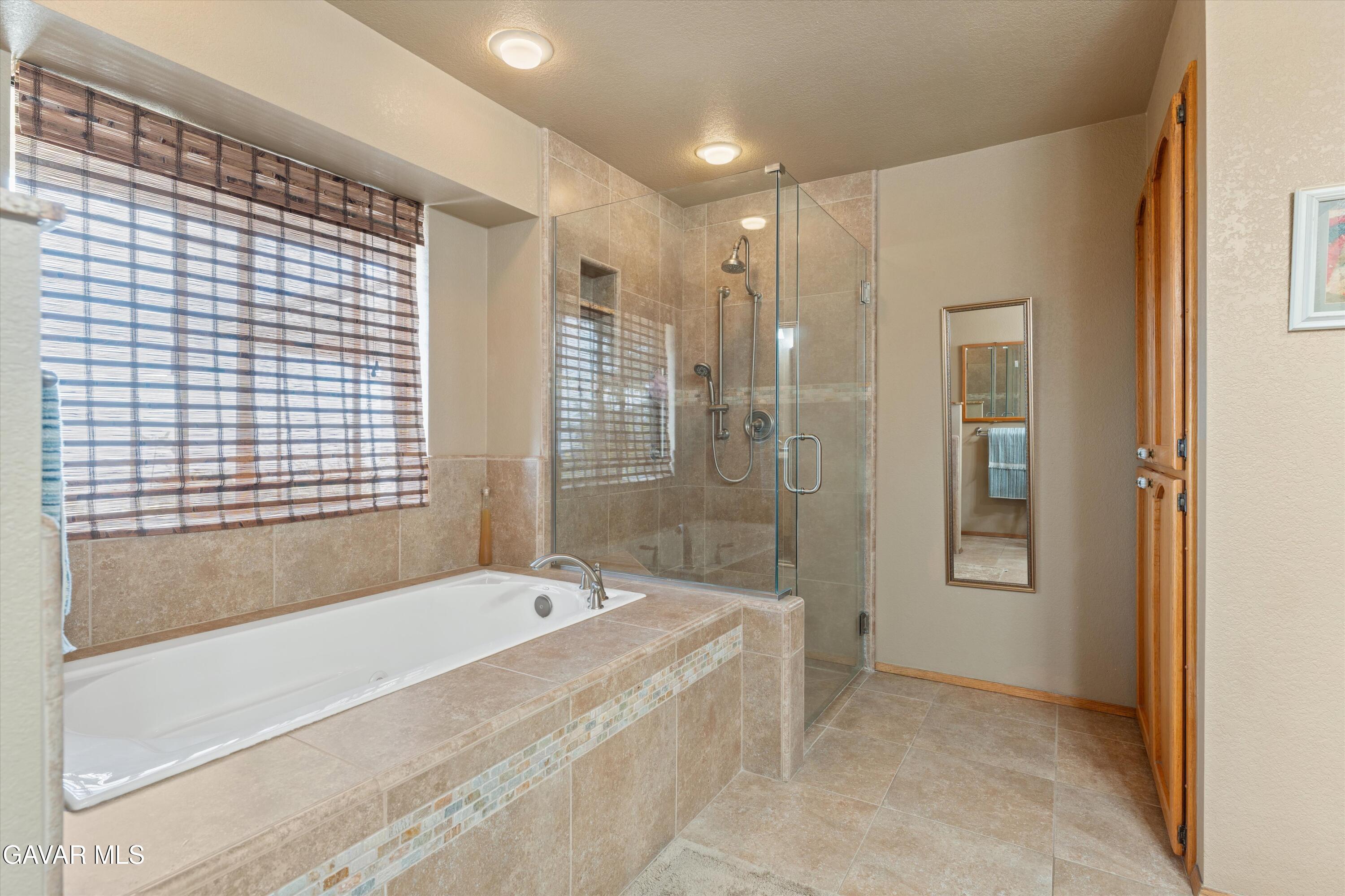 Tehachapi, California, 93561, United States, 4 Bedrooms Bedrooms, ,4 BathroomsBathrooms,Residential,Active,1929779