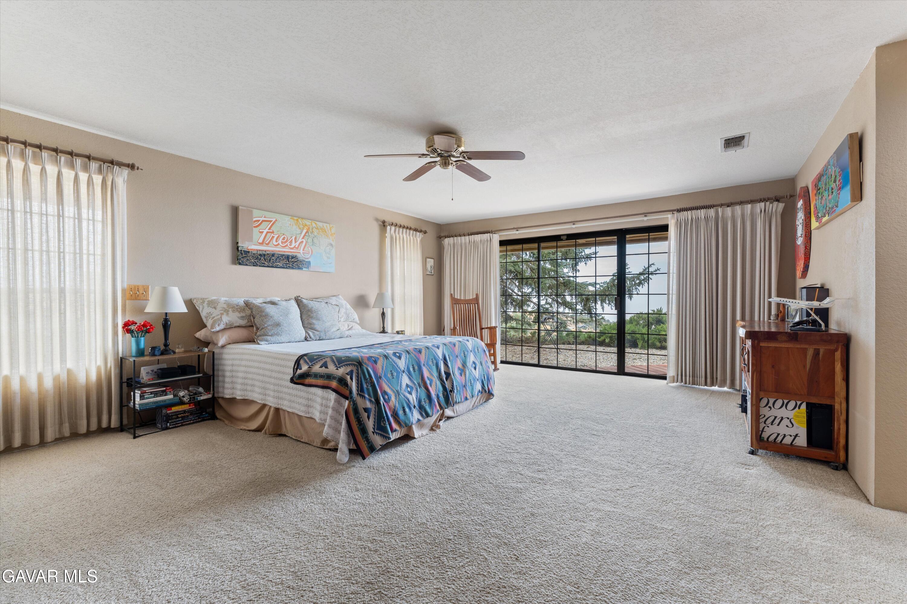 Tehachapi, California, 93561, United States, 4 Bedrooms Bedrooms, ,4 BathroomsBathrooms,Residential,Active,1929779