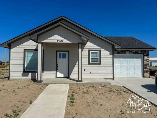 2907 ROWLAND CIR ST, GARDEN CITY, KS 67846 - Image 1