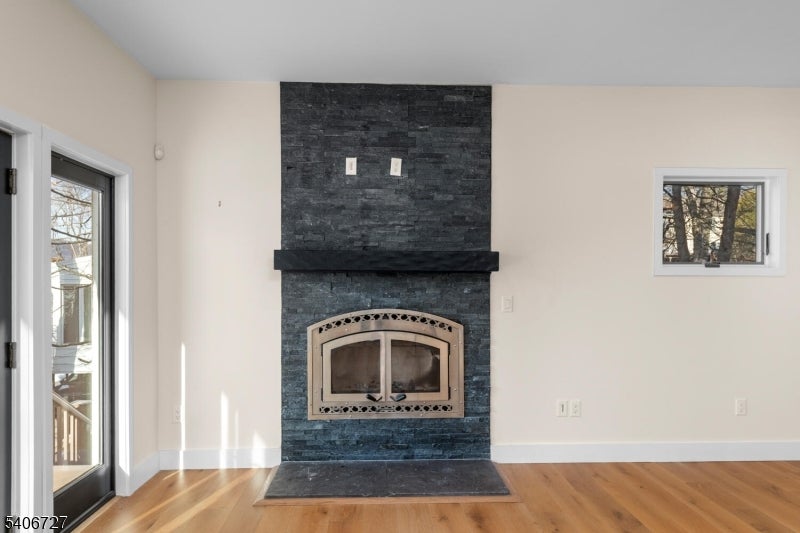 West Milford Twp., New Jersey, 07421, United States, 4 Bedrooms Bedrooms, ,4 BathroomsBathrooms,Residential,Active,2012909