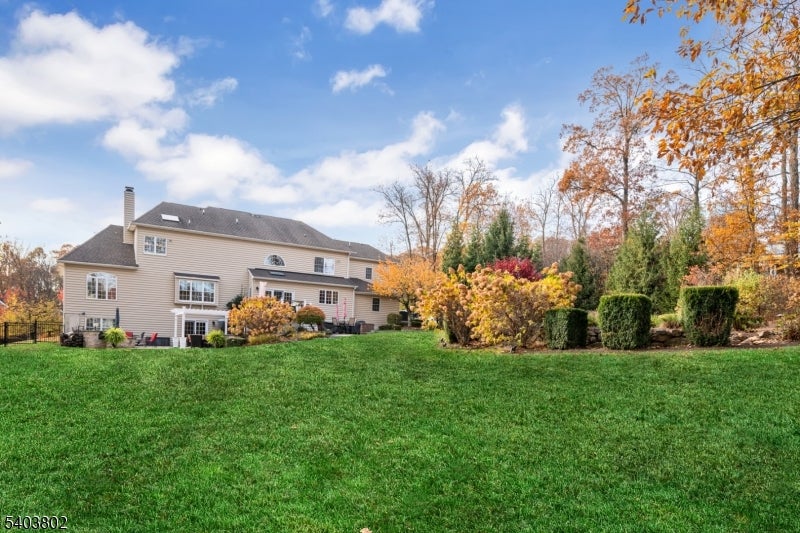 Mount Olive Twp., New Jersey, 07836, United States, 5 Bedrooms Bedrooms, ,5 BathroomsBathrooms,Residential,Active,2009155