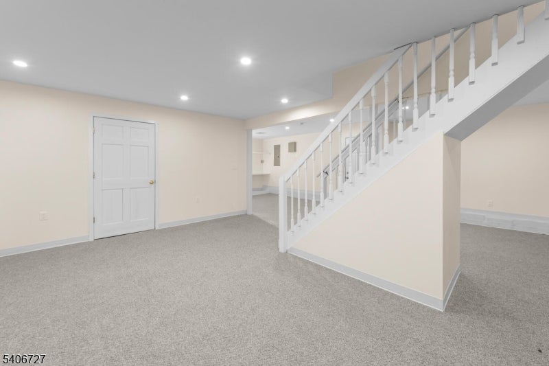 West Milford Twp., New Jersey, 07421, United States, 4 Bedrooms Bedrooms, ,4 BathroomsBathrooms,Residential,Active,2012909