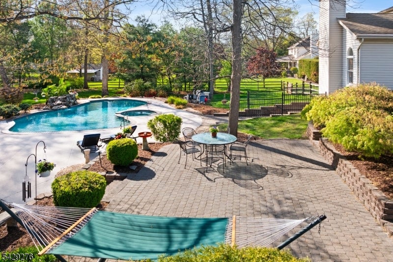 Montgomery Twp., New Jersey, 08502, United States, 5 Bedrooms Bedrooms, ,4 BathroomsBathrooms,Residential,Pending,2045617