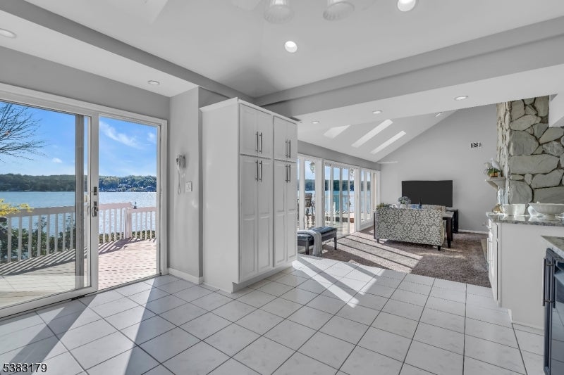 Hopatcong Boro, New Jersey, 07843, United States, 3 Bedrooms Bedrooms, ,2 BathroomsBathrooms,Residential,Active,1946536