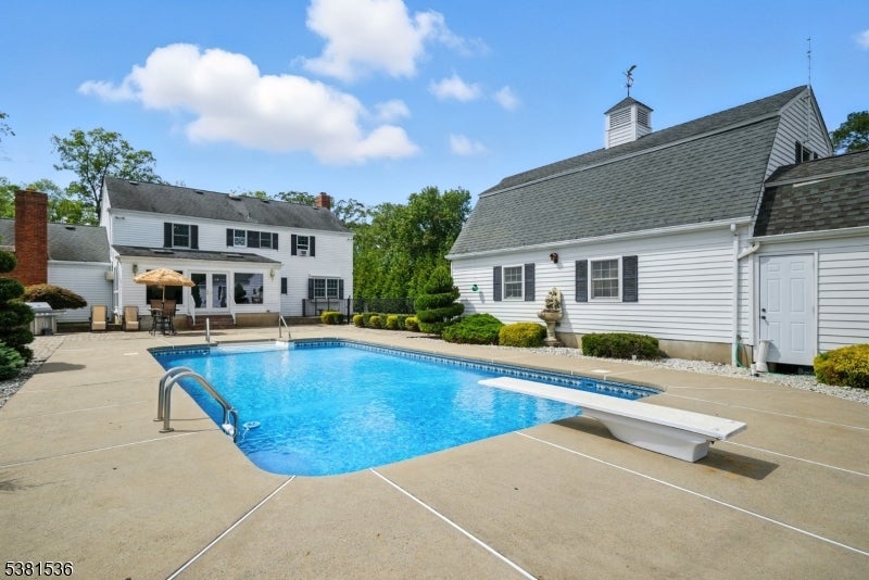 Boonton Twp., New Jersey, 07005, United States, 4 Bedrooms Bedrooms, ,3 BathroomsBathrooms,Residential,Active,1945441