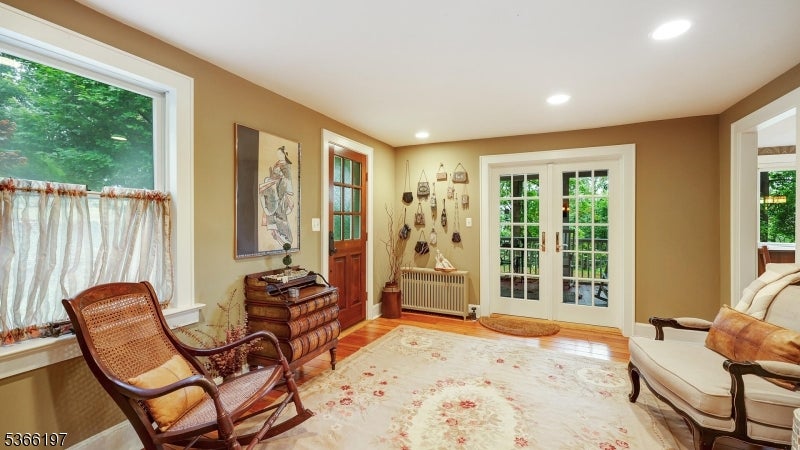 Watchung Boro, New Jersey, 07069, United States, 5 Bedrooms Bedrooms, ,4 BathroomsBathrooms,Residential,Active,1962192