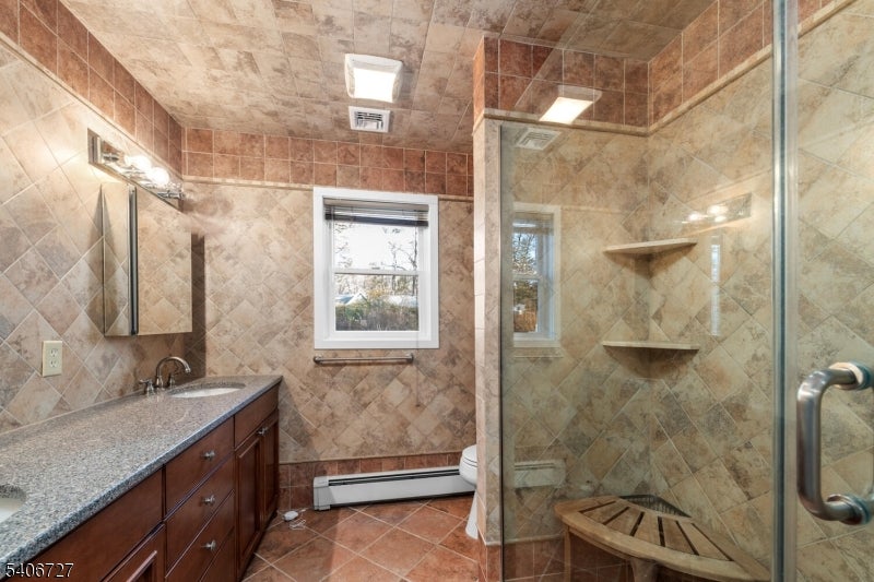 West Milford Twp., New Jersey, 07421, United States, 4 Bedrooms Bedrooms, ,4 BathroomsBathrooms,Residential,Active,2012909