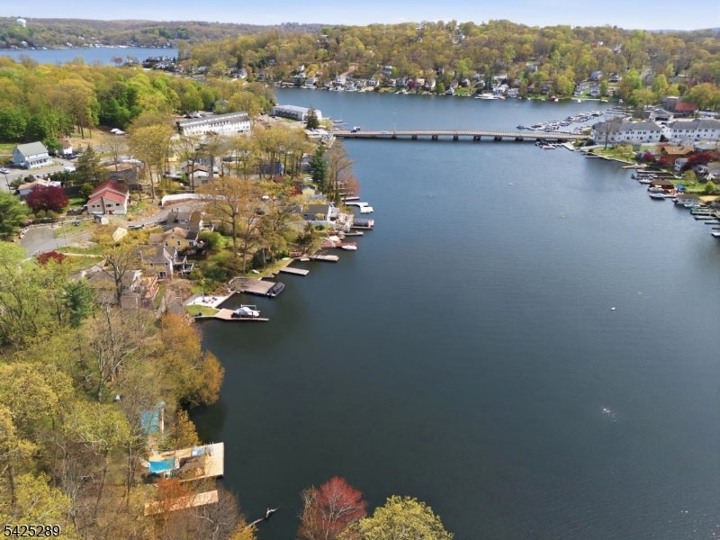 Hopatcong Boro, New Jersey, 07843, United States, 3 Bedrooms Bedrooms, ,2 BathroomsBathrooms,Residential,Active,2043452