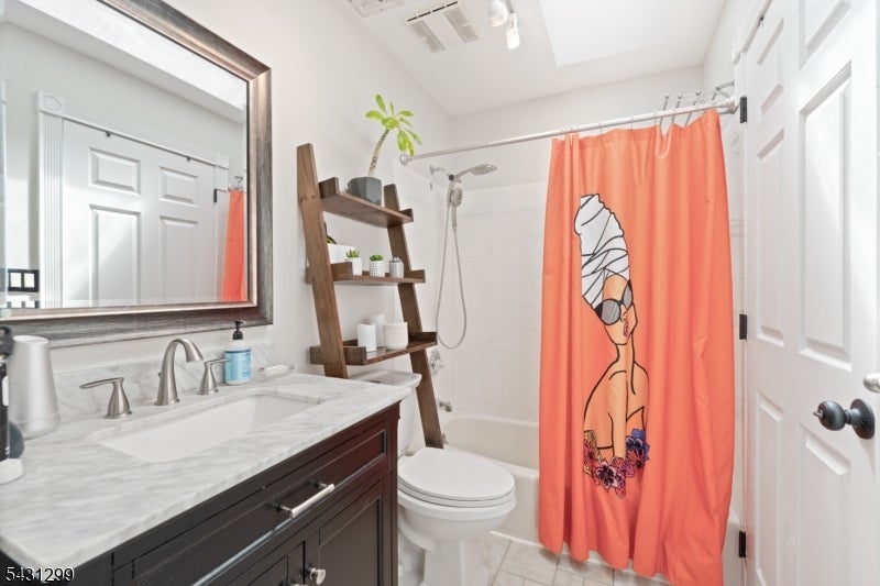 Montgomery Twp., New Jersey, 08502, United States, 5 Bedrooms Bedrooms, ,4 BathroomsBathrooms,Residential,Active,2045797