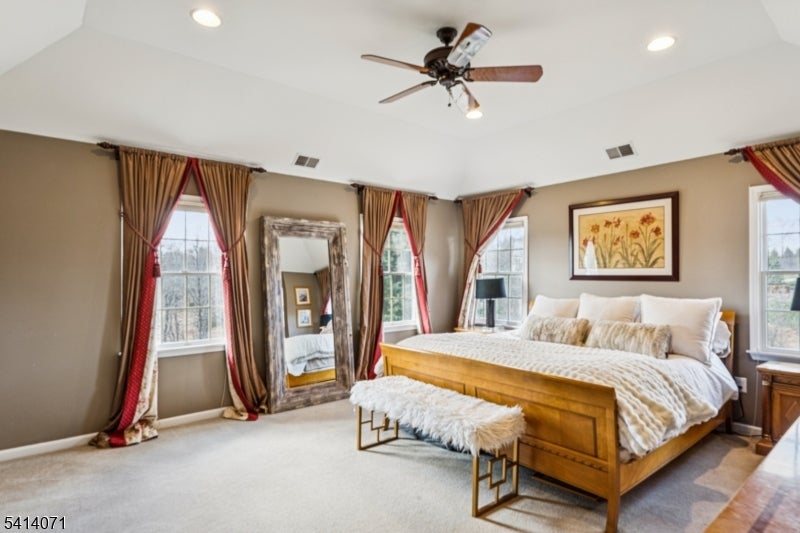 Branchburg Twp., New Jersey, 08876, United States, 5 Bedrooms Bedrooms, ,5 BathroomsBathrooms,Residential,Active,2028531