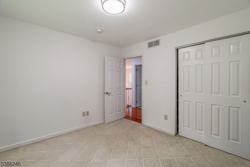 Franklin Twp., New Jersey, 08540, United States, 4 Bedrooms Bedrooms, ,3 BathroomsBathrooms,Residential,Active,1953016