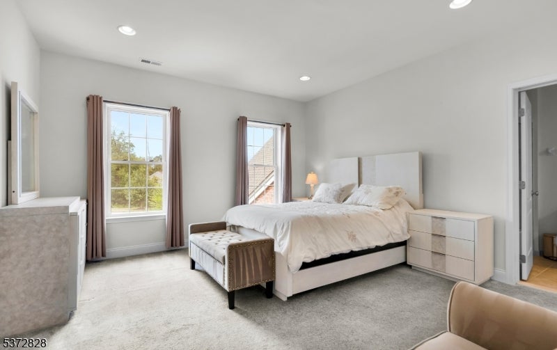 Mount Olive Twp., New Jersey, 07836, United States, 4 Bedrooms Bedrooms, ,6 BathroomsBathrooms,Residential,Active,1902935