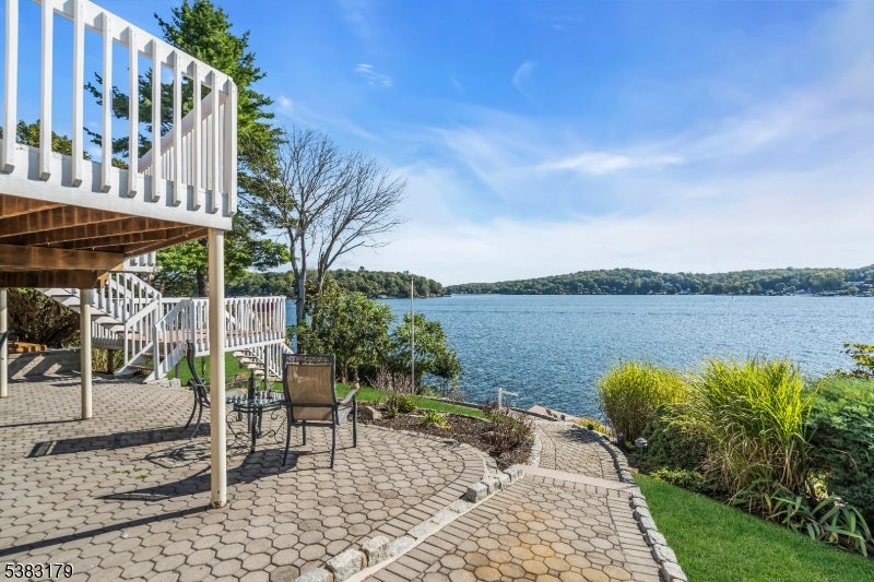 Hopatcong Boro, New Jersey, 07843, United States, 3 Bedrooms Bedrooms, ,2 BathroomsBathrooms,Residential,Active,1946536