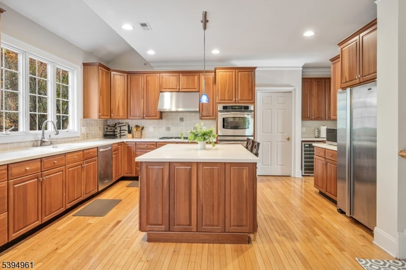 Mount Olive Twp., New Jersey, 07836, United States, 4 Bedrooms Bedrooms, ,4 BathroomsBathrooms,Residential,Active,1989757