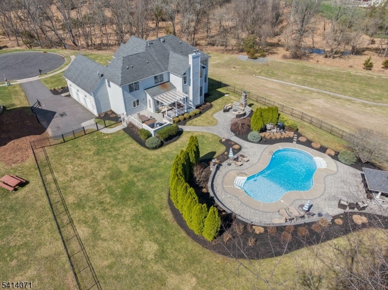 Branchburg Twp., New Jersey, 08876, United States, 5 Bedrooms Bedrooms, ,5 BathroomsBathrooms,Residential,Active,2028531