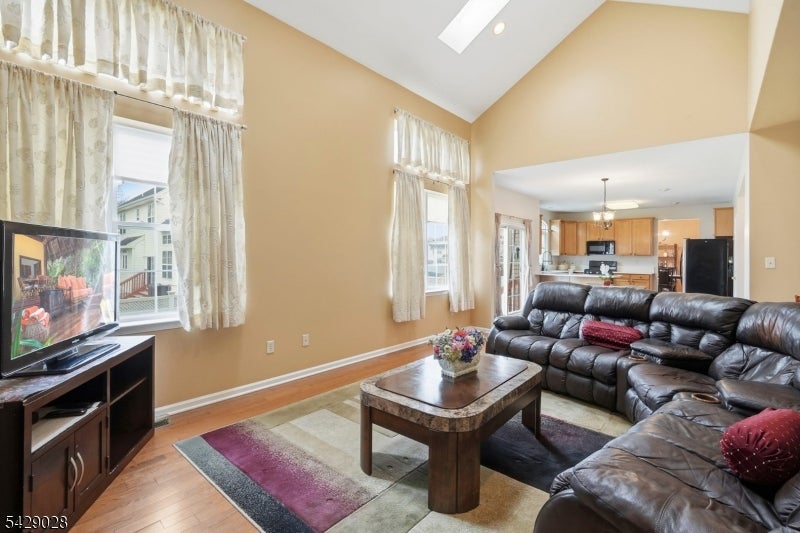 South Brunswick Twp., New Jersey, 08852, United States, 4 Bedrooms Bedrooms, ,3 BathroomsBathrooms,Residential,Active,2045401