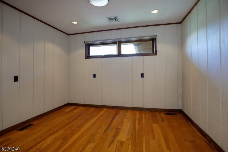 Lafayette Twp., New Jersey, 07848, United States, ,5 BathroomsBathrooms,Residential,Active,1702620