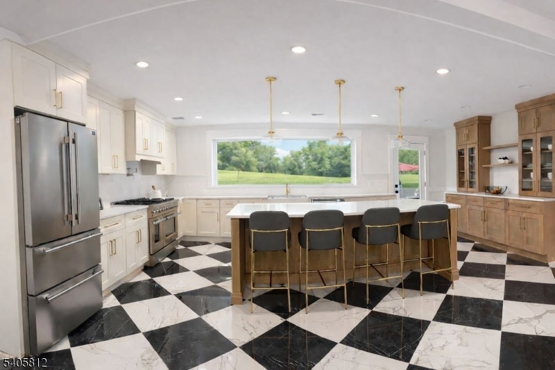 Warren Twp., New Jersey, 07059, United States, 4 Bedrooms Bedrooms, ,3 BathroomsBathrooms,Residential,Active,2012466