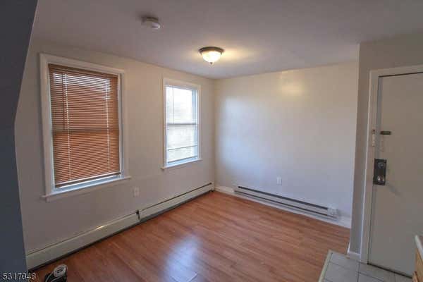 196 SHEPHARD AVE APT 3, NEWARK CITY, NJ 07112, photo 3 of 12