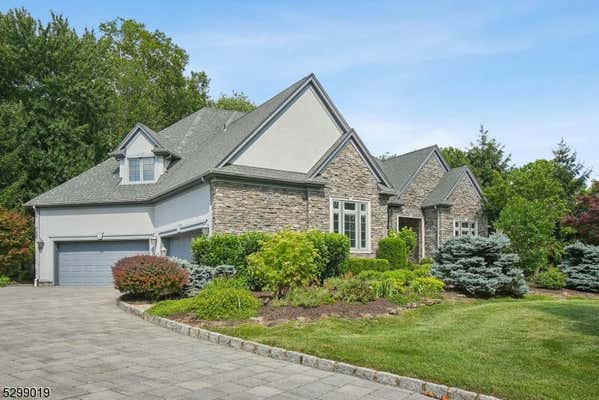 2 HOLLY MEWS, BERKELEY HEIGHTS, NJ 07922 - Image 1