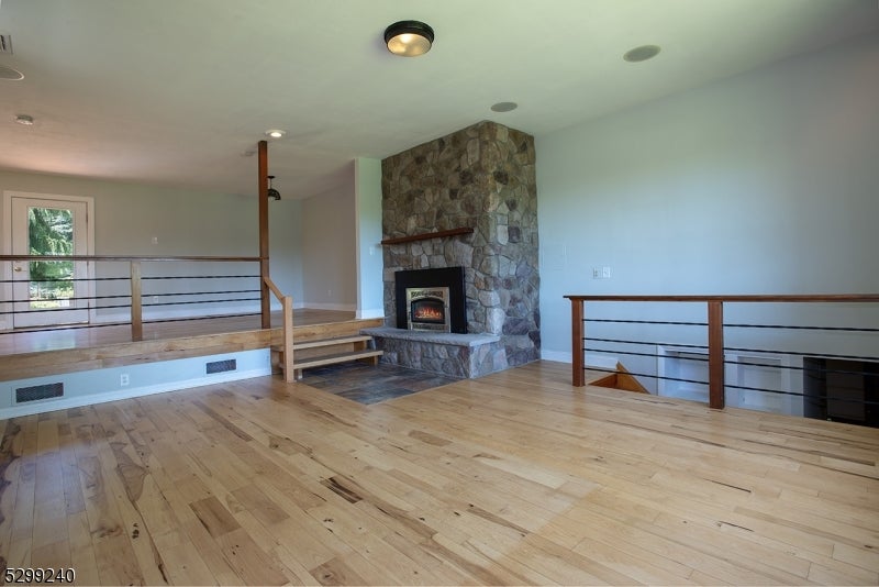 Lafayette Twp., New Jersey, 07848, United States, ,5 BathroomsBathrooms,Residential,Active,1702620