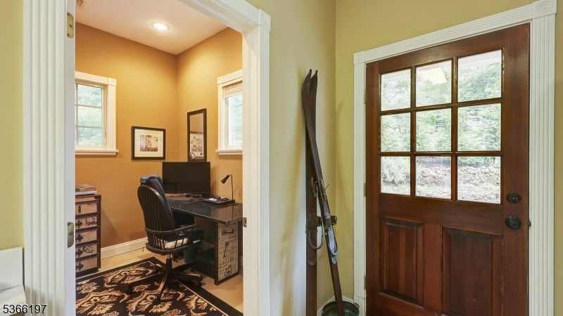 Watchung Boro, New Jersey, 07069, United States, 5 Bedrooms Bedrooms, ,4 BathroomsBathrooms,Residential,Active,1962192