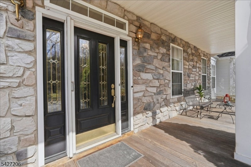 Franklin Twp., New Jersey, 08540, United States, 4 Bedrooms Bedrooms, ,4 BathroomsBathrooms,Residential,Active,2042172