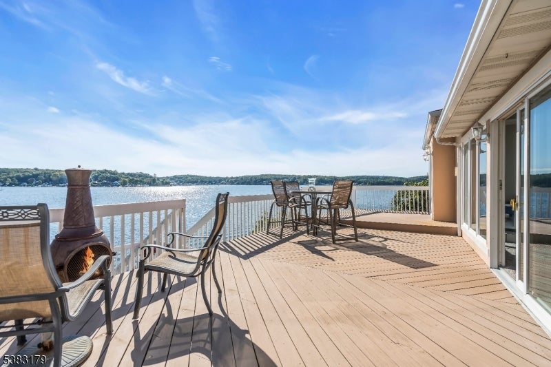 Hopatcong Boro, New Jersey, 07843, United States, 3 Bedrooms Bedrooms, ,2 BathroomsBathrooms,Residential,Active,1946536