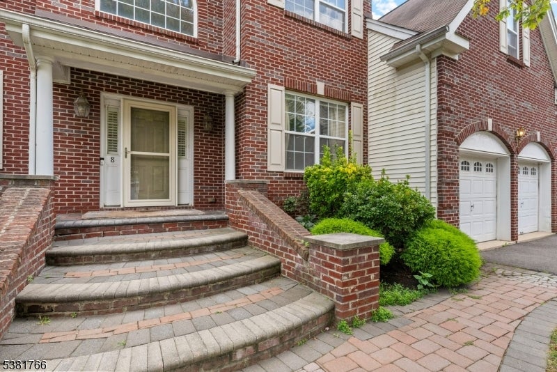 Franklin Twp., New Jersey, 08540, United States, 4 Bedrooms Bedrooms, ,3 BathroomsBathrooms,Residential,Active,1945520