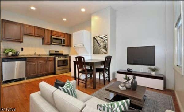 53 CLAREMONT AVE, JERSEY CITY, NJ 07305 - Image 1