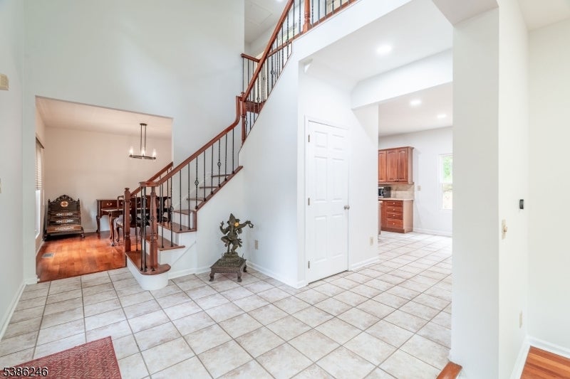Franklin Twp., New Jersey, 08540, United States, 4 Bedrooms Bedrooms, ,3 BathroomsBathrooms,Residential,Active,1953016
