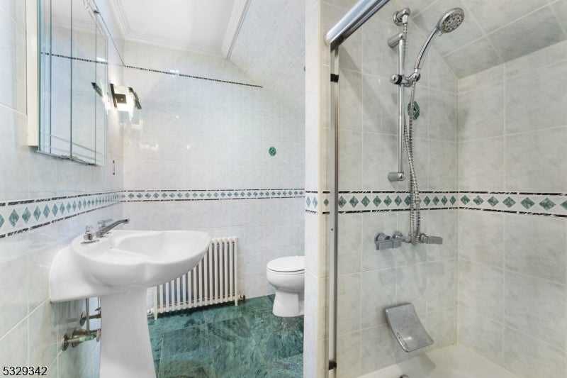 Washington Twp., New Jersey, 07853, United States, 3 Bedrooms Bedrooms, ,3 BathroomsBathrooms,Residential,Active,1964272