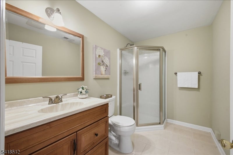 Montgomery Twp., New Jersey, 08502, United States, 5 Bedrooms Bedrooms, ,4 BathroomsBathrooms,Residential,Active,2032939