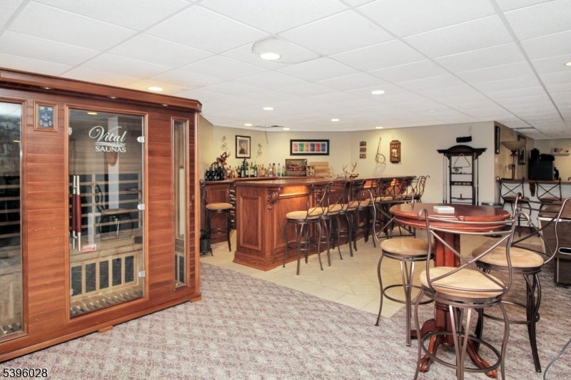 Blairstown Twp., New Jersey, 07832, United States, 6 Bedrooms Bedrooms, ,3 BathroomsBathrooms,Residential,Active,1988731