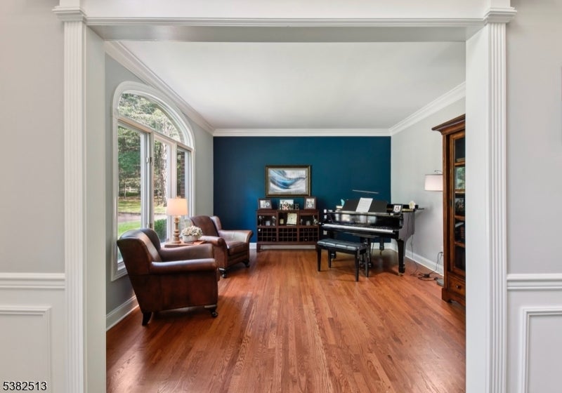 Warren Twp., New Jersey, 07059, United States, 5 Bedrooms Bedrooms, ,4 BathroomsBathrooms,Residential,Active,1945488