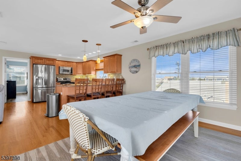 Ship Bottom Boro, New Jersey, 08008, United States, 5 Bedrooms Bedrooms, ,4 BathroomsBathrooms,Residential,Active,1996256