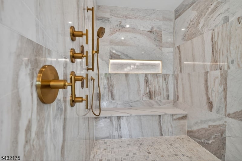Warren Twp., New Jersey, 07059, United States, 6 Bedrooms Bedrooms, ,8 BathroomsBathrooms,Residential,Active,2052012