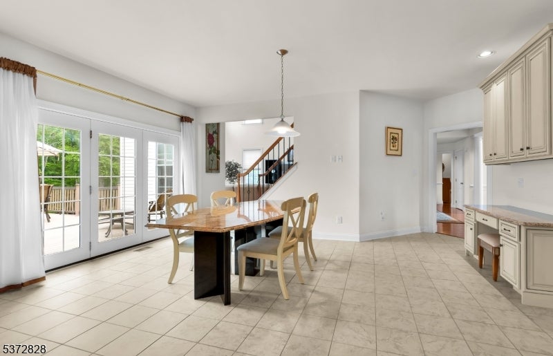 Mount Olive Twp., New Jersey, 07836, United States, 4 Bedrooms Bedrooms, ,6 BathroomsBathrooms,Residential,Active,1902935
