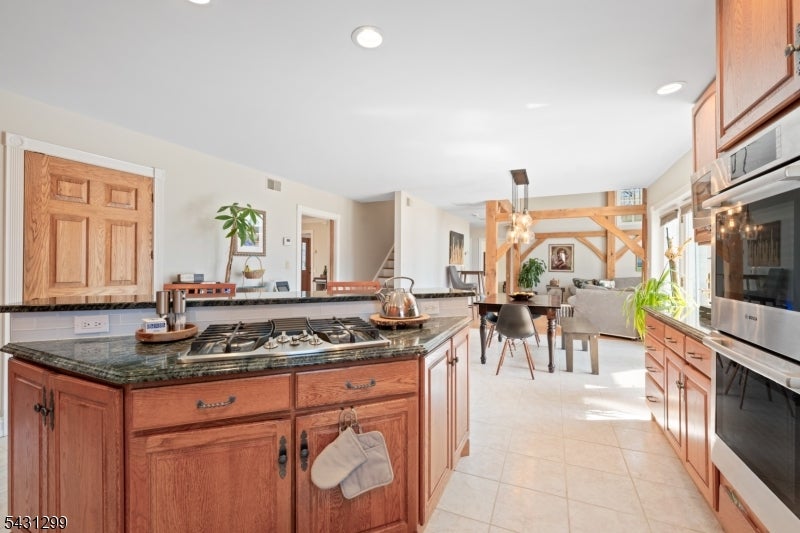 Montgomery Twp., New Jersey, 08502, United States, 5 Bedrooms Bedrooms, ,4 BathroomsBathrooms,Residential,Active,2045797