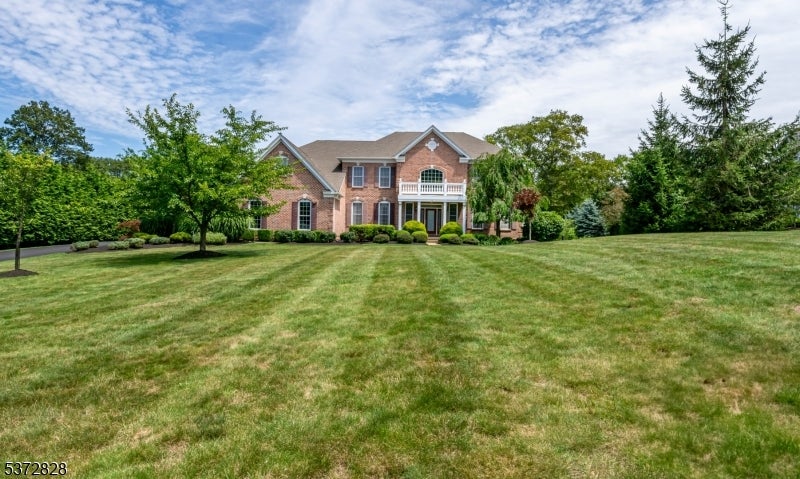 Mount Olive Twp., New Jersey, 07836, United States, 4 Bedrooms Bedrooms, ,6 BathroomsBathrooms,Residential,Active,1902935
