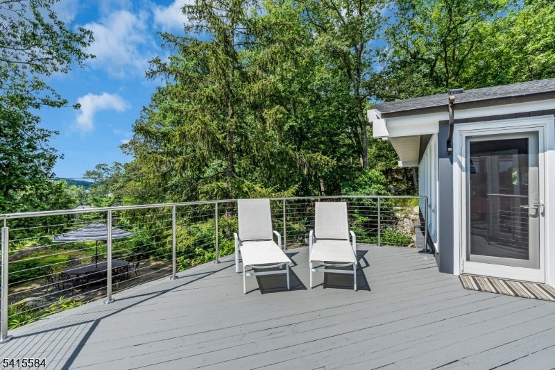 Hopatcong Boro, New Jersey, 07821, United States, 3 Bedrooms Bedrooms, ,3 BathroomsBathrooms,Residential,Active,2043427