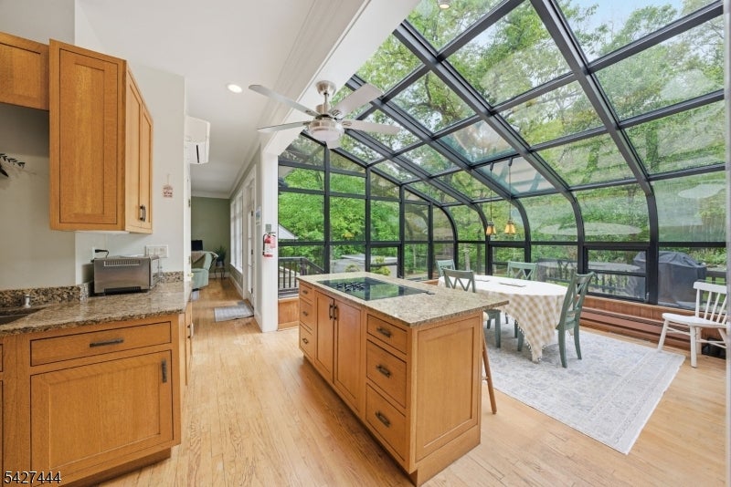 Boonton Twp., New Jersey, 07005, United States, 4 Bedrooms Bedrooms, ,3 BathroomsBathrooms,Residential,Active,2052013