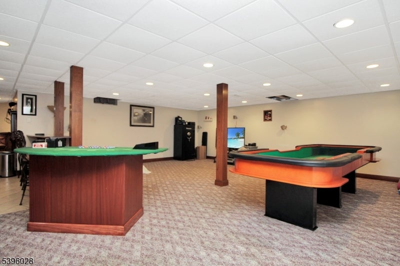 Blairstown Twp., New Jersey, 07832, United States, 6 Bedrooms Bedrooms, ,3 BathroomsBathrooms,Residential,Active,1988731