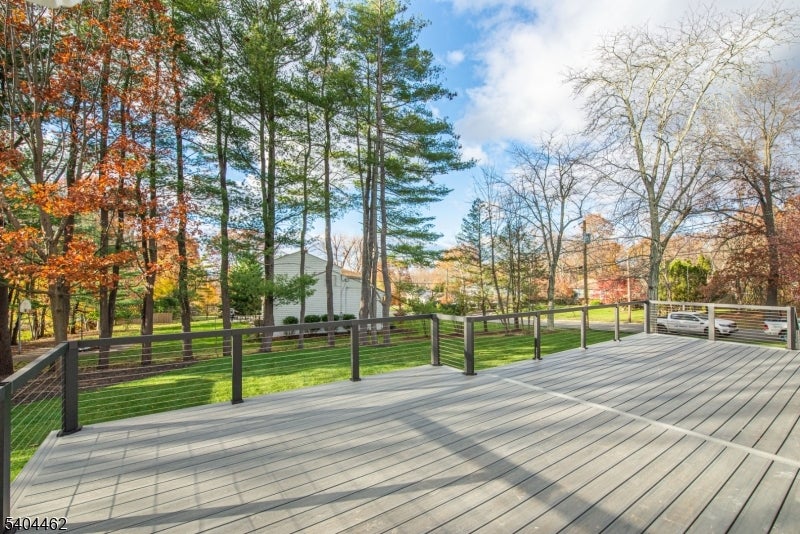 West Caldwell Twp., New Jersey, 07006, United States, 4 Bedrooms Bedrooms, ,5 BathroomsBathrooms,Residential,Active,2009168