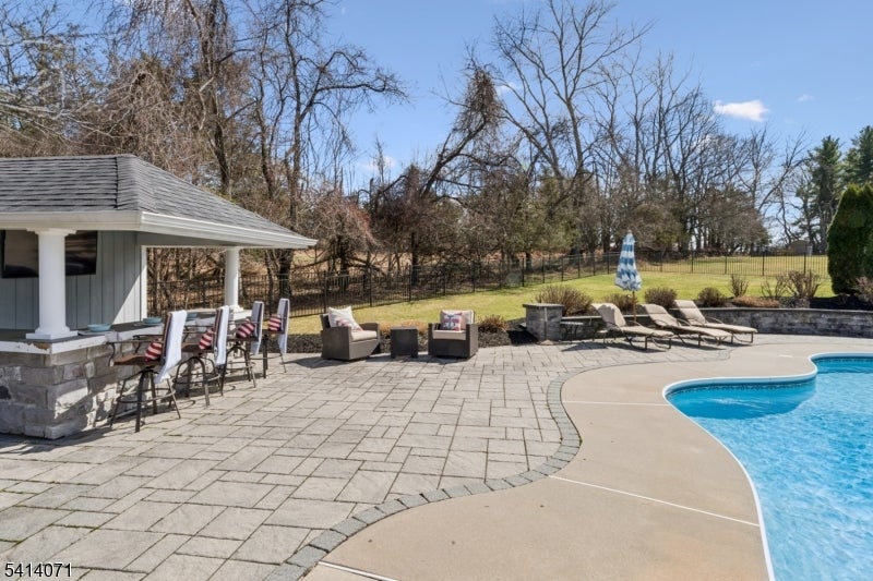 Branchburg Twp., New Jersey, 08876, United States, 5 Bedrooms Bedrooms, ,5 BathroomsBathrooms,Residential,Active,2028531