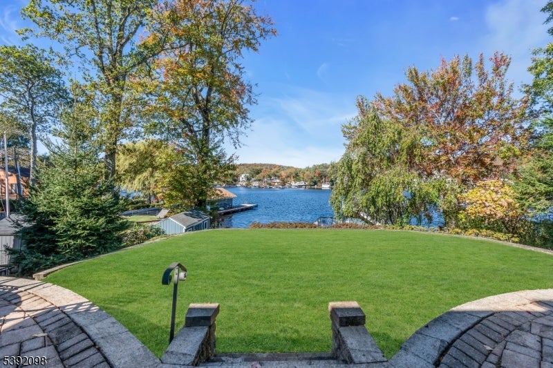 Jefferson Twp., New Jersey, 07849, United States, 4 Bedrooms Bedrooms, ,3 BathroomsBathrooms,Residential,Active,1969683