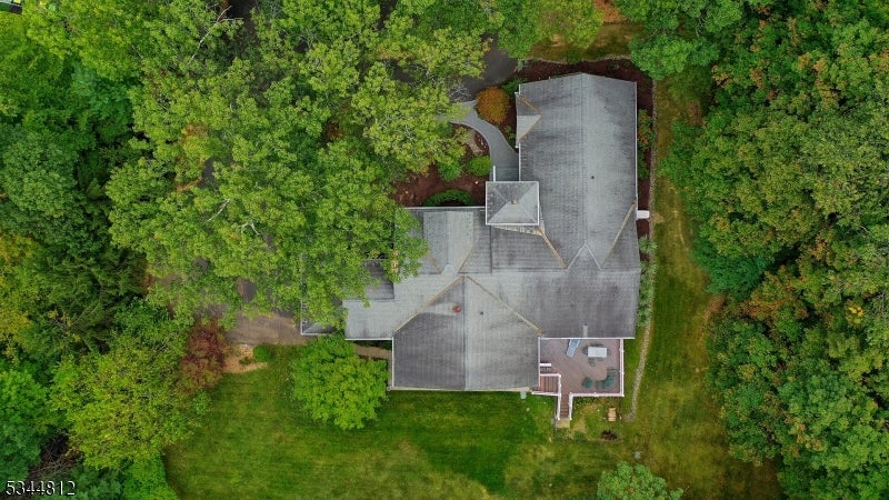 Watchung Boro, New Jersey, 07069, United States, 5 Bedrooms Bedrooms, ,4 BathroomsBathrooms,Residential,Active,1952610